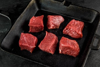 Свинина ошеек на шашлык 1 кг - купить в Мартыновой Поляне